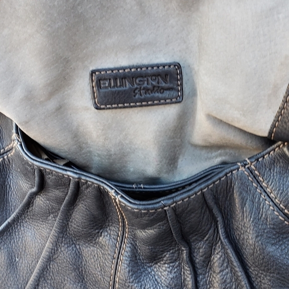 - Ellington Leather‎ Hobo Bag - Picture 7 of 10